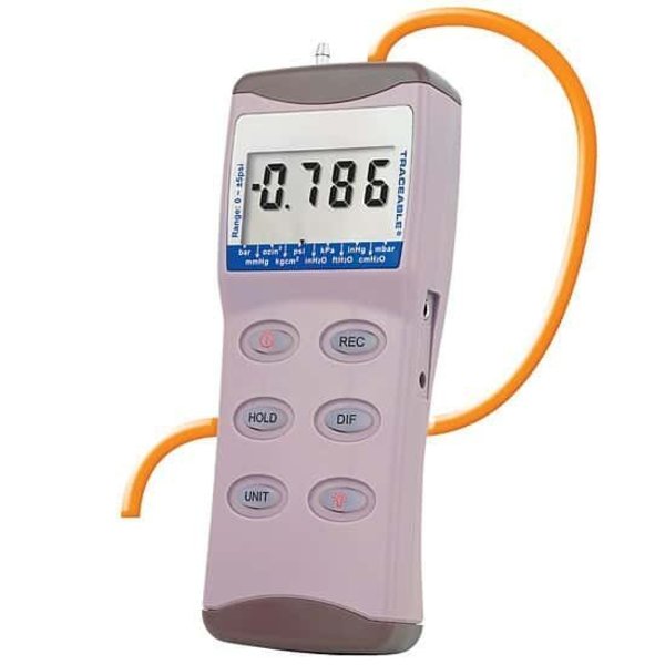 Traceable Digital Manometer with Calibra