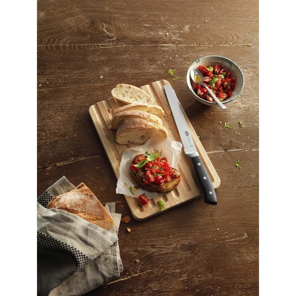 Bread Knife, 8