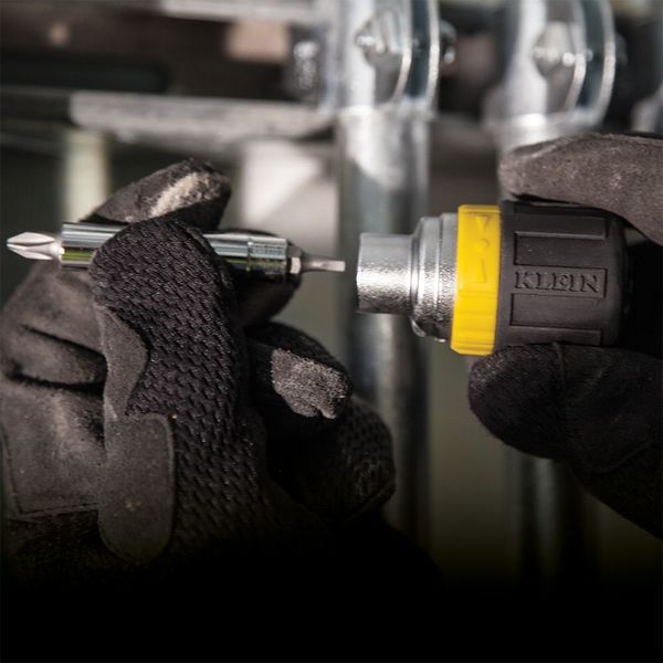 Multi-Bit Ratcheting Screwdriver, 6-in-1, Stubby, Ph, Sl, Sq, Nut Bits