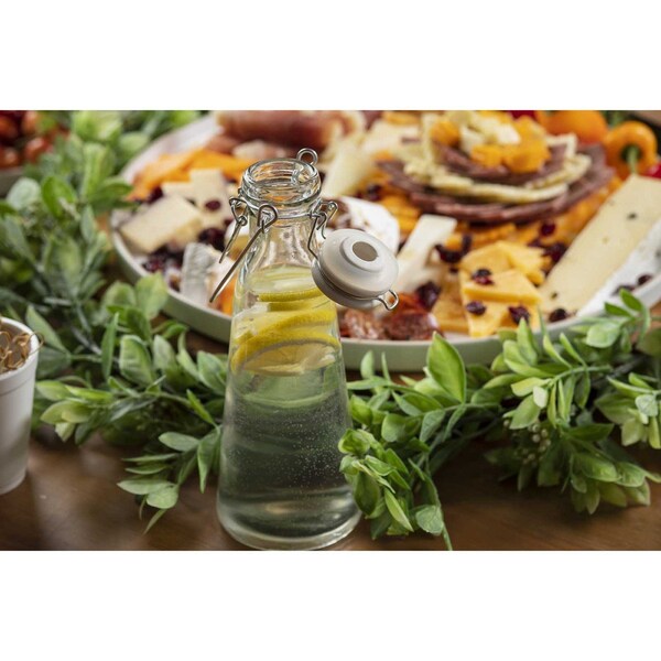Round Resealable Carafe, Clr Glass, 17 oz