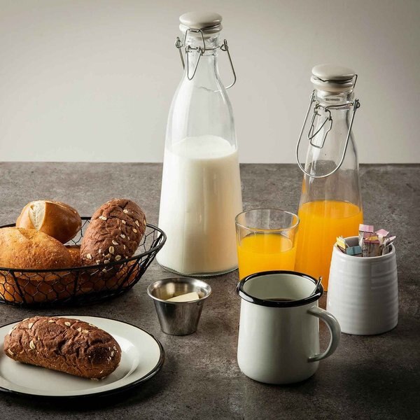 Round Resealable Carafe, Clr Glass, 34 oz