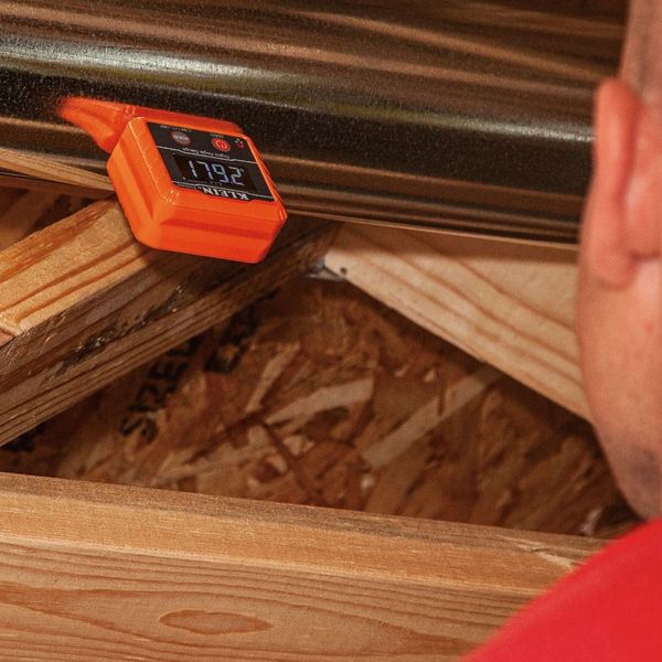 Digital Angle Gauge and Level
