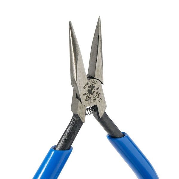 4 13/16 in Needle Nose Plier Plastic Dipped Handle