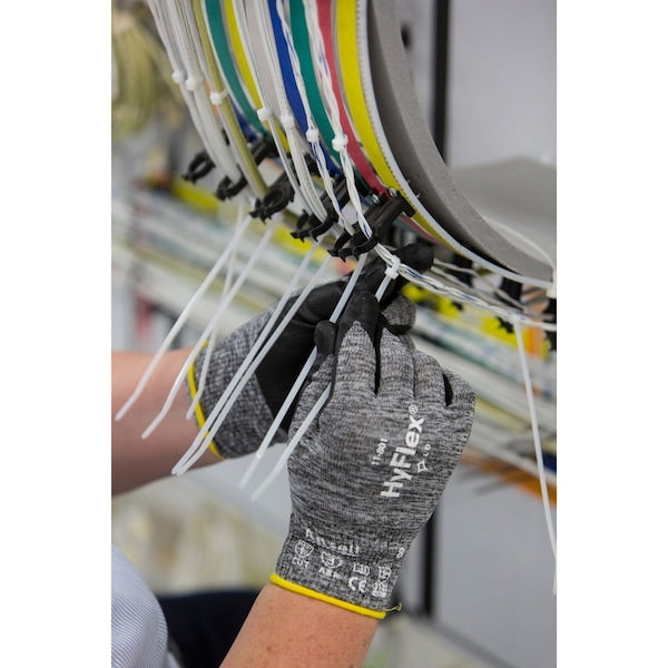 Hyflex, Foam Nitrile Coated Gloves, Palm Coverage, Black, Abrasion Level 3, XL (Size 10), 1 Pair