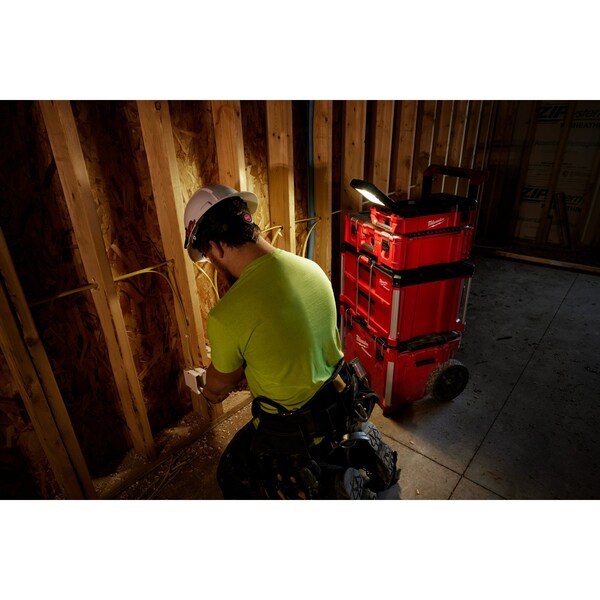 M12 PACKOUT Flood Light with USB Charger (Tool Only)