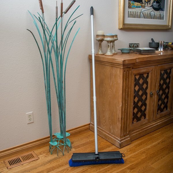 Floor Sweep w/Squeegee, 18