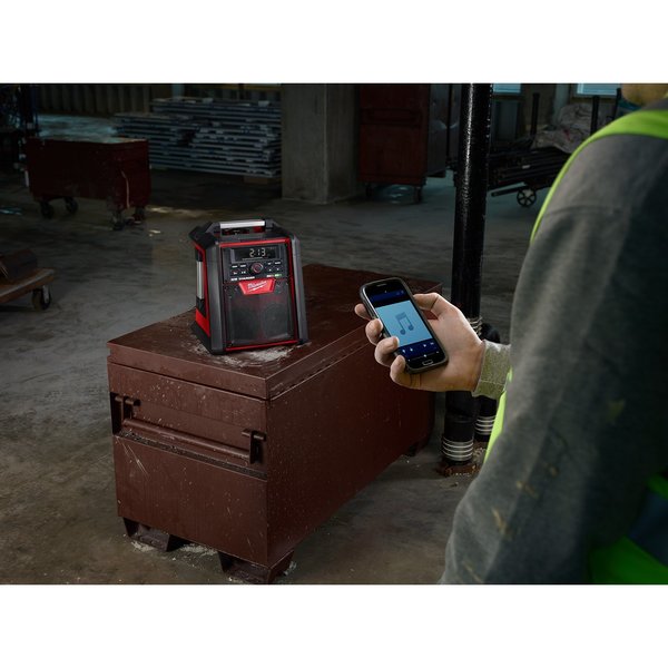 M18 Jobsite Radio/Charger