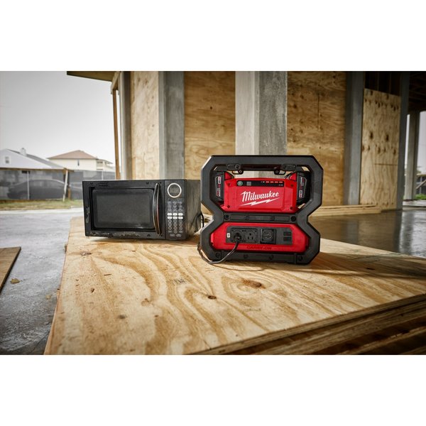 M18 CARRY-ON 3600W/1800W Power Supply (Tool Only)