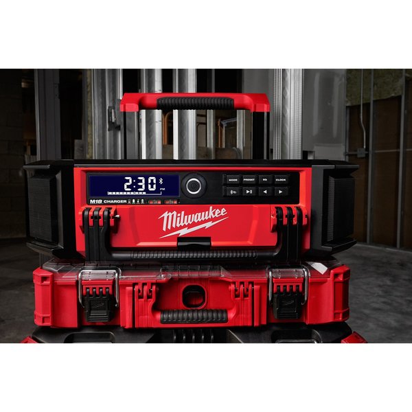 M18 PACKOUT Radio + Charger (Tool Only)