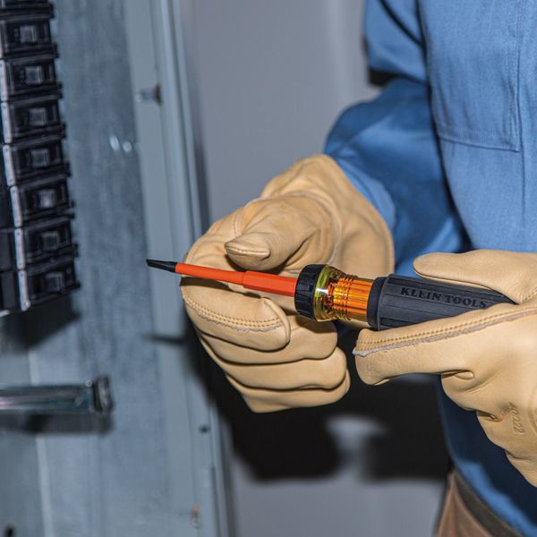 Flip-Blade Insulated Screwdriver, 2-in-1, Square Bit #1 and #2
