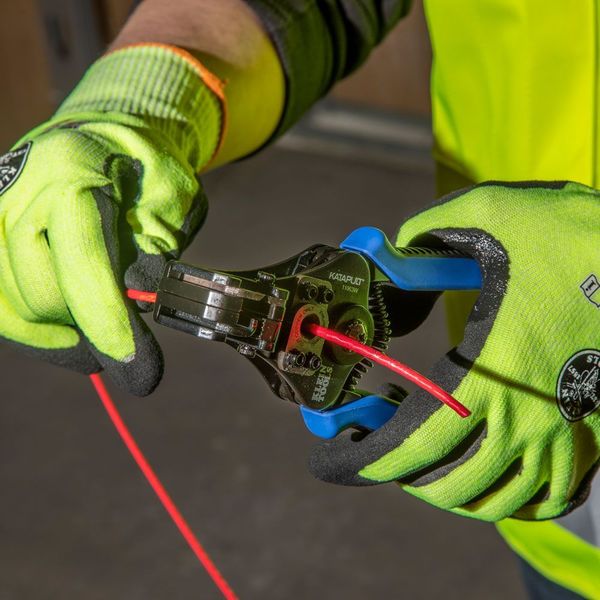 KatapultÂ® Wire Stripper and Cutter for Solid and Stranded Wire