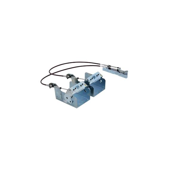 Dual cable operating mechanism, two 60 i