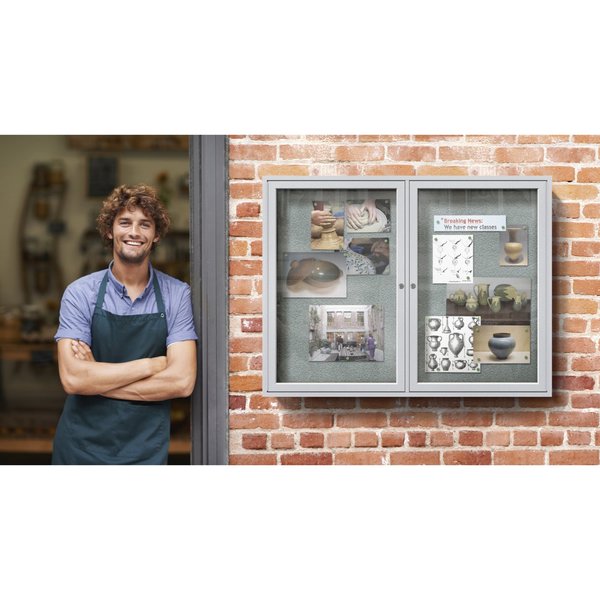 Enclosed Outdoor Bulletin Board 60x36