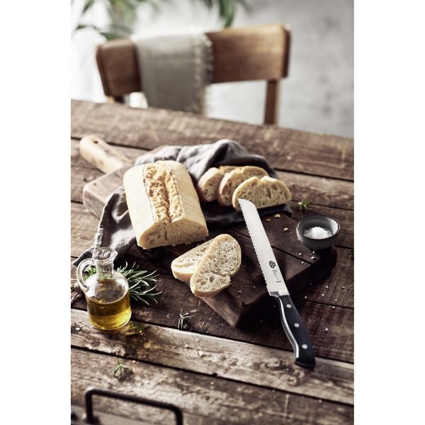 Bread Knife, 8
