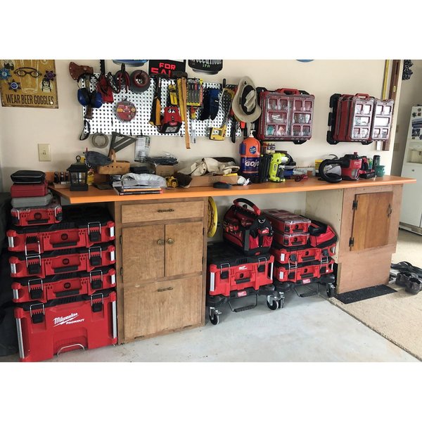 PACKOUT Crate