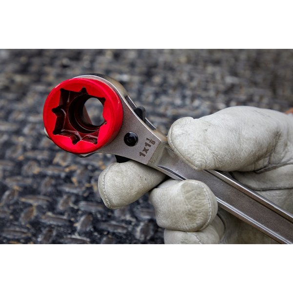 Lineman's High Leverage Ratcheting Wrench with Milled Strike Face