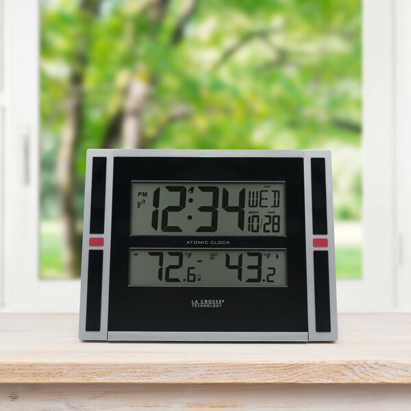 Atomic Digital Wall Clock w In/Out Temp