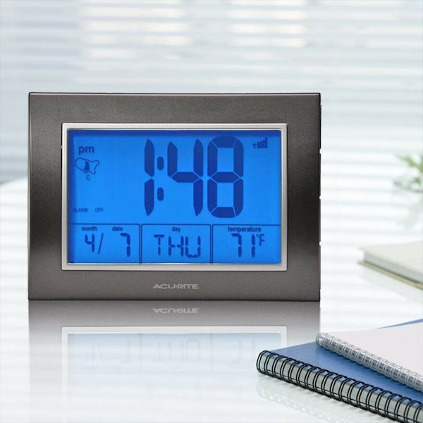 Atomic Desk Clock, w/Temperature
