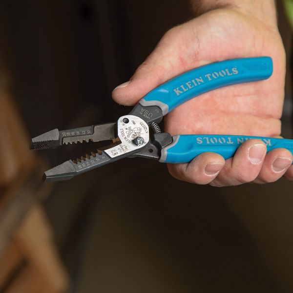 Klein-KurveÂ® Heavy-Duty Wire Stripper 8-20 AWG