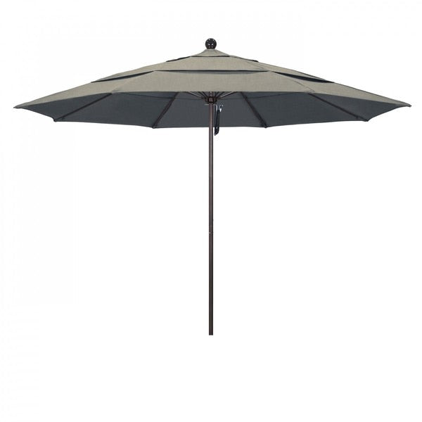 Patio Umbrella, Octagon, 107