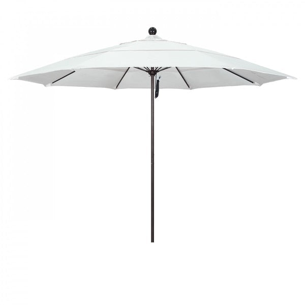 Patio Umbrella, Octagon, 107