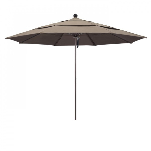 Patio Umbrella, Octagon, 107