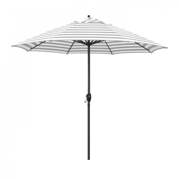 Patio Umbrella, Octagon, 102