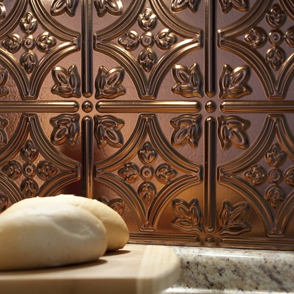 Fasade 18in x 24in Traditional 1 Oil Rubbed Bronze Backsplash Panel 5pk