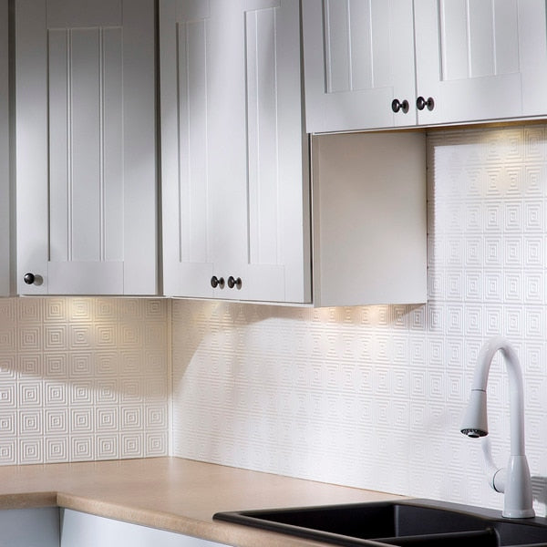 Fasade 18in x 24in Miniquattro Gloss White Backsplash Panel 5pk