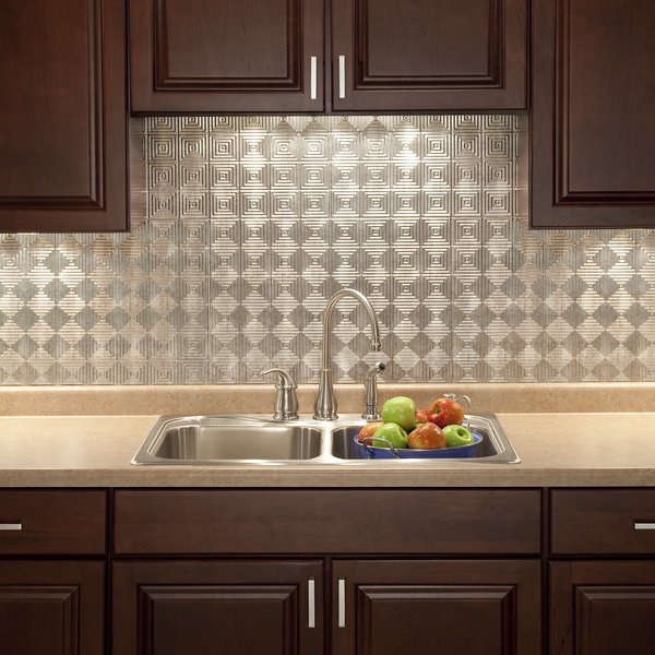 Fasade 18in x 24in Miniquattro Crosshatch Silver Backsplash Panel 5pk