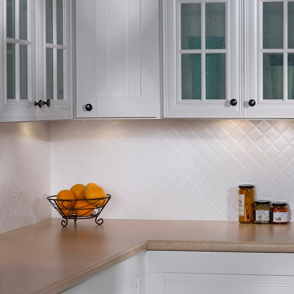 Fasade 18in x 24in Quilted Gloss White Backsplash Panel 5pk