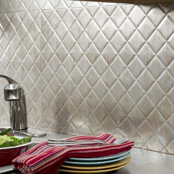 Fasade 18in x 24in Quilted Vintage Metal Backsplash Panel 5pk