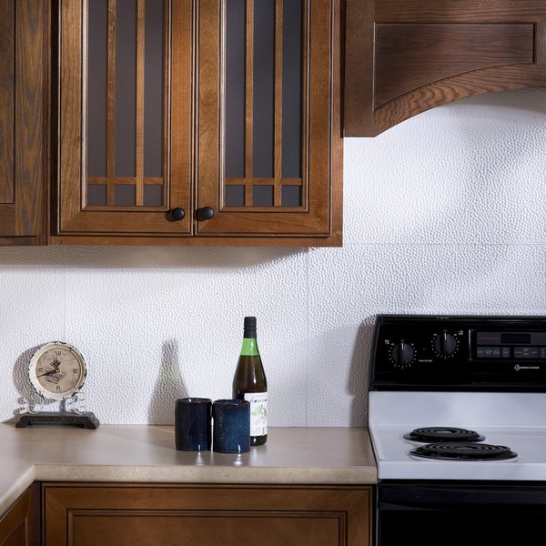 Fasade 18in x 24in Hammered Matte White Backsplash Panel 5pk