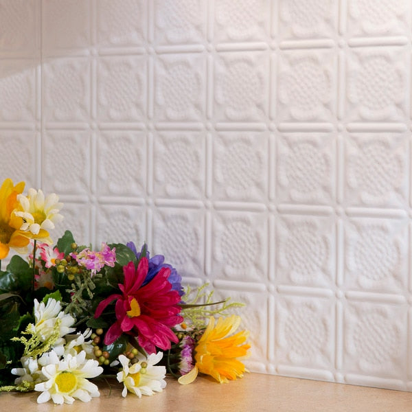Fasade 18in x 24in Traditional 6 Gloss White Backsplash Panel 5pk