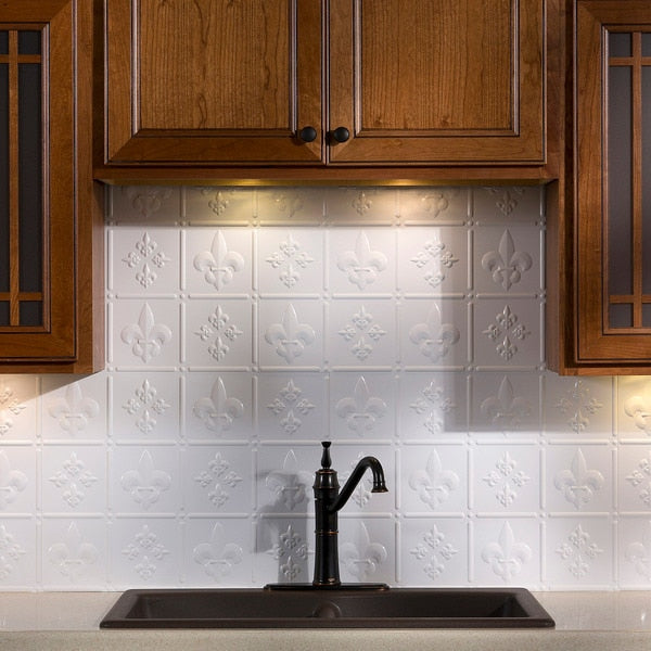 Fasade 18in x 24in Fleur-de-lis Gloss White Backsplash Panel 5pk