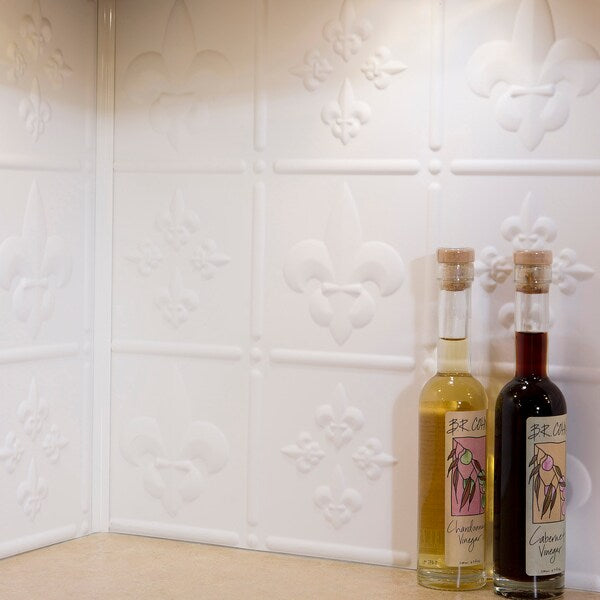 Fasade 18in x 24in Fleur-de-lis Matte White Backsplash Panel 5pk
