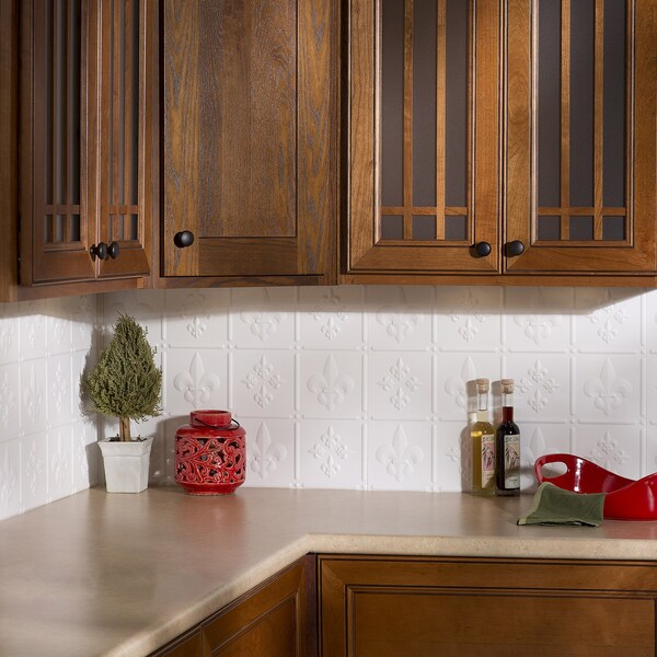 Fasade 18in x 24in Fleur-de-lis Matte White Backsplash Panel 5pk