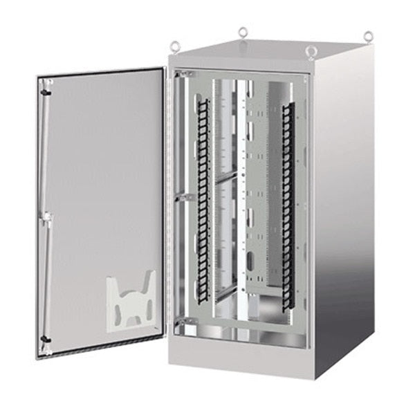 Seismic Free-Standing, Dual-Access Cabin