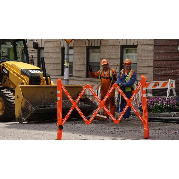 Multi-Gate Expandable Plastic Barricade