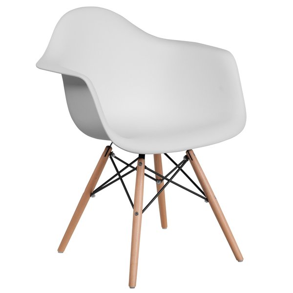 White Chair, 24.5 W 25