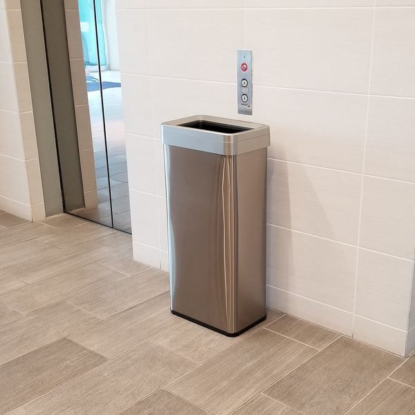 21 gal Rectangular Trash Can, Silver, Stainless Steel