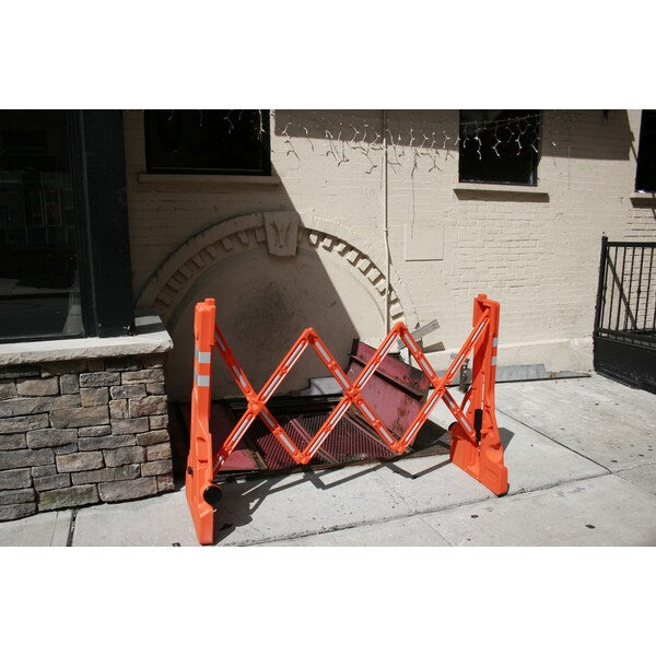 Multi-Gate Expandable Plastic Barricade