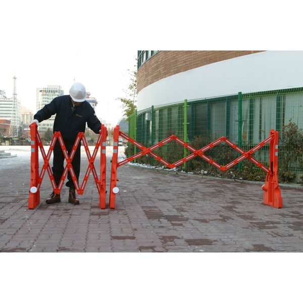 Multi-Gate Expandable Plastic Barricade