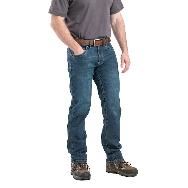 Highland Flex Relaxed Fit Straight Leg J