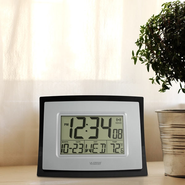 Digital Wall Clock w Indoor Temp