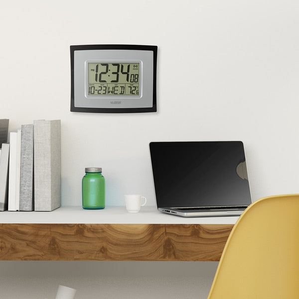 Digital Wall Clock w Indoor Temp