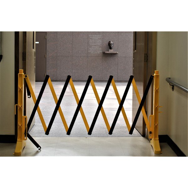 Xpandit Expandable Plastic Barricade