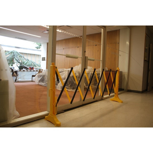 Xpandit Expandable Plastic Barricade