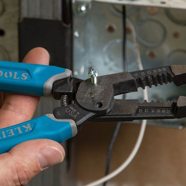 Klein-KurveÂ® Heavy-Duty Wire Stripper 8-20 AWG