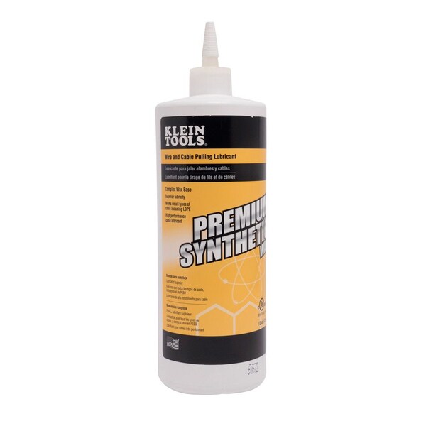 1 Quart (0.9 L) Synthetic Wax Squeeze Bottle